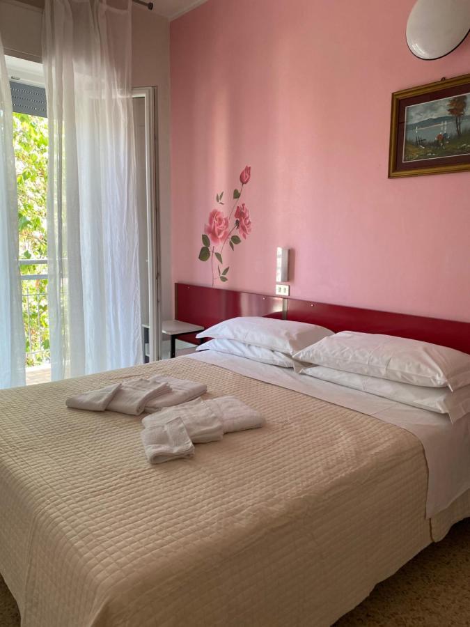 Hotel Nova Dhely 리미니 외부 사진