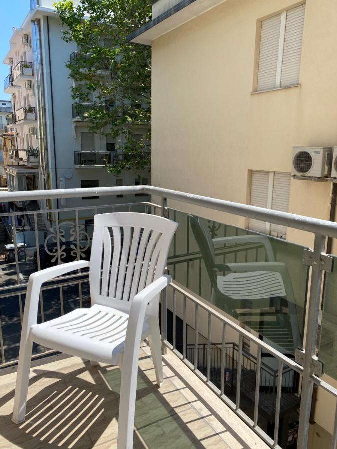 Hotel Nova Dhely 리미니 외부 사진