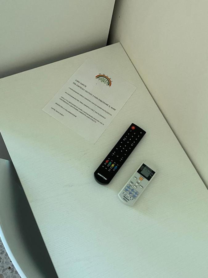 Hotel Nova Dhely 리미니 외부 사진