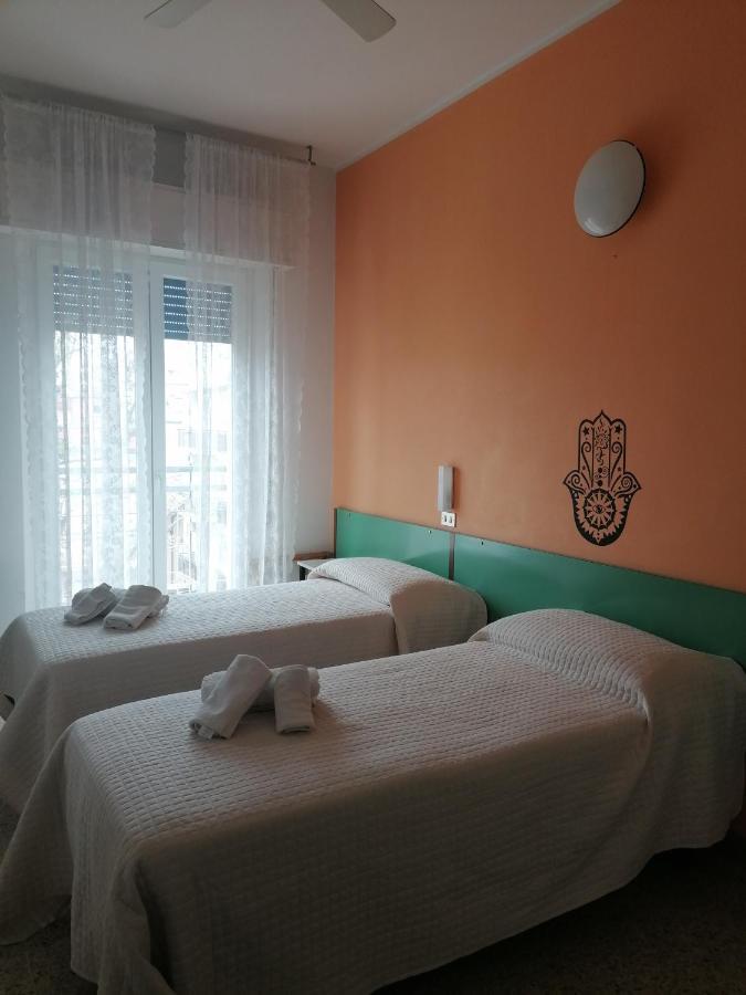 Hotel Nova Dhely 리미니 외부 사진