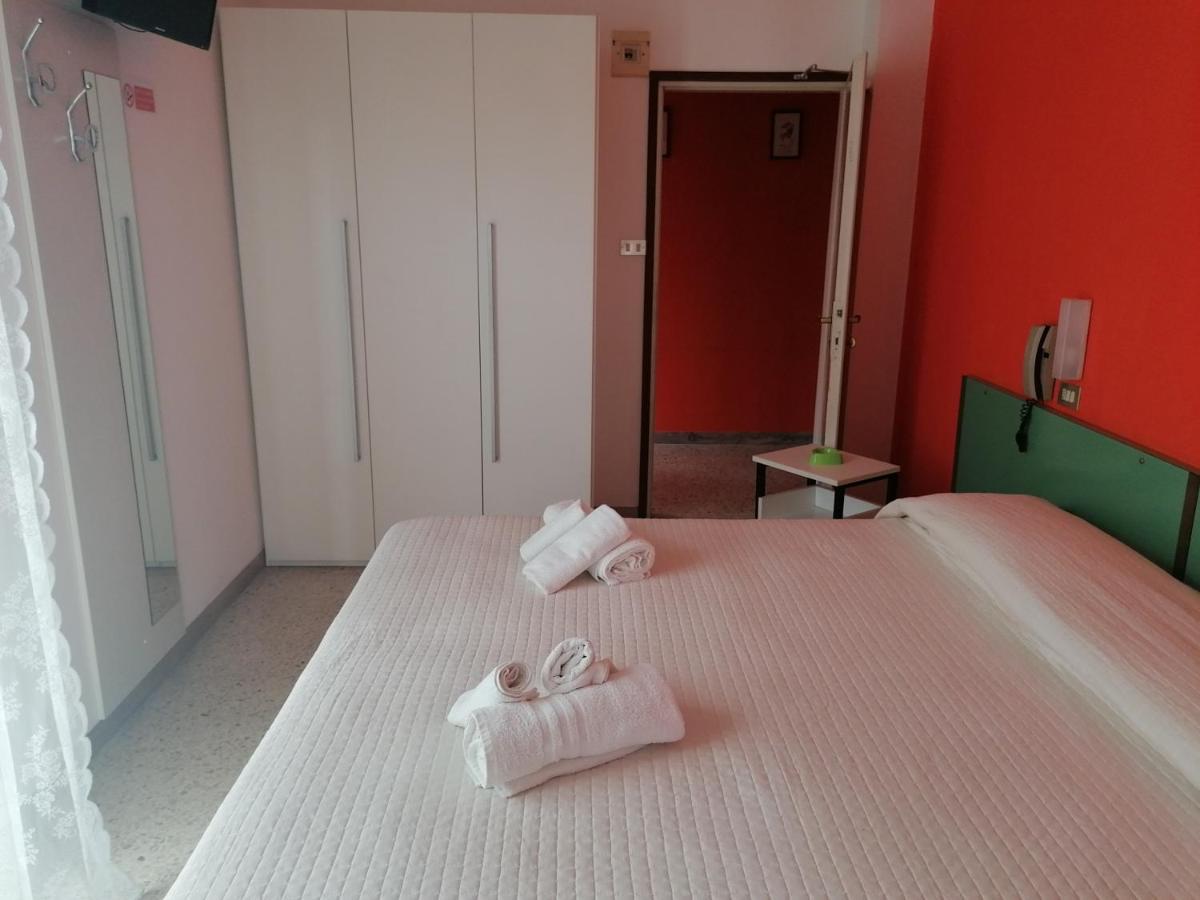 Hotel Nova Dhely 리미니 외부 사진