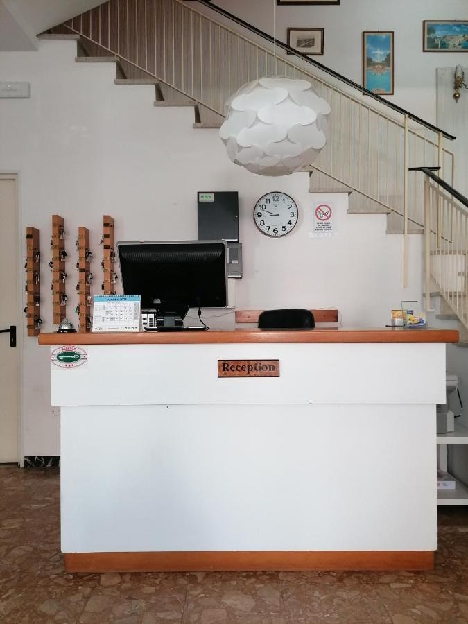 Hotel Nova Dhely 리미니 외부 사진
