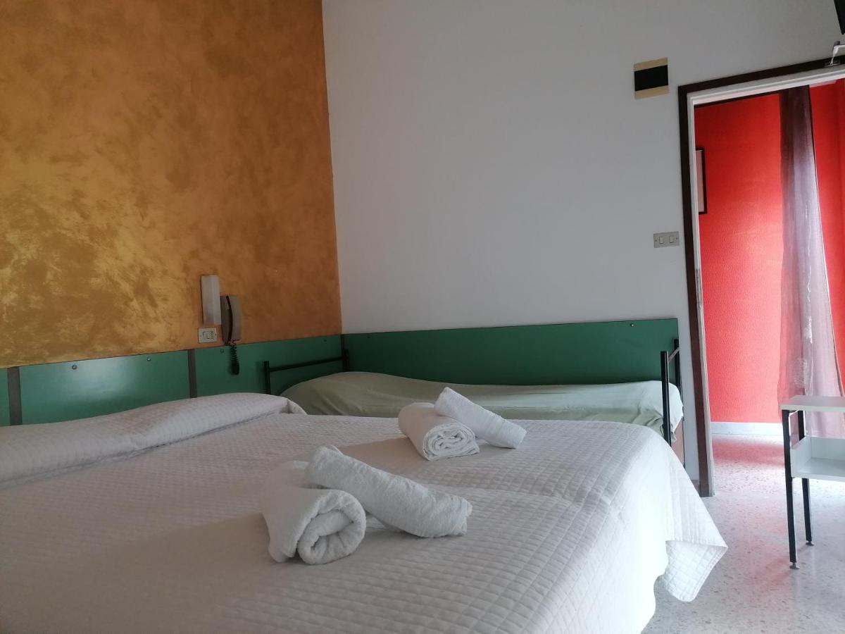 Hotel Nova Dhely 리미니 외부 사진