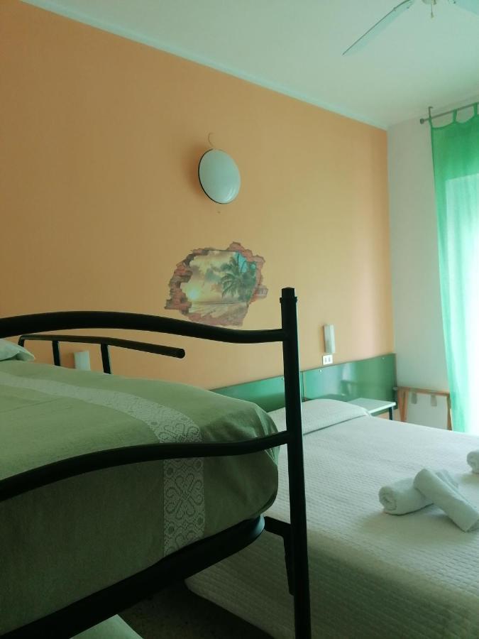 Hotel Nova Dhely 리미니 외부 사진