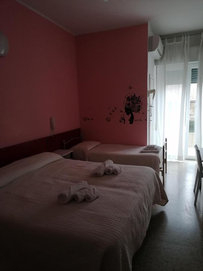 Hotel Nova Dhely 리미니 외부 사진