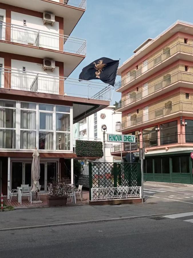 Hotel Nova Dhely 리미니 외부 사진