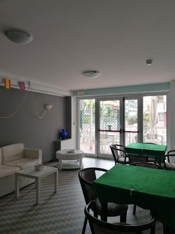 Hotel Nova Dhely 리미니 외부 사진