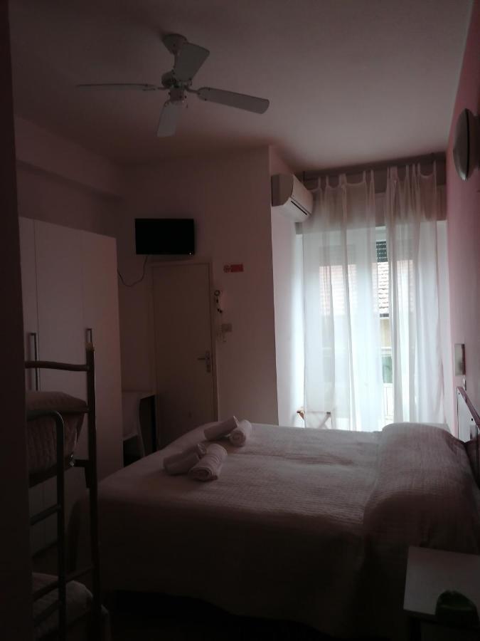 Hotel Nova Dhely 리미니 외부 사진