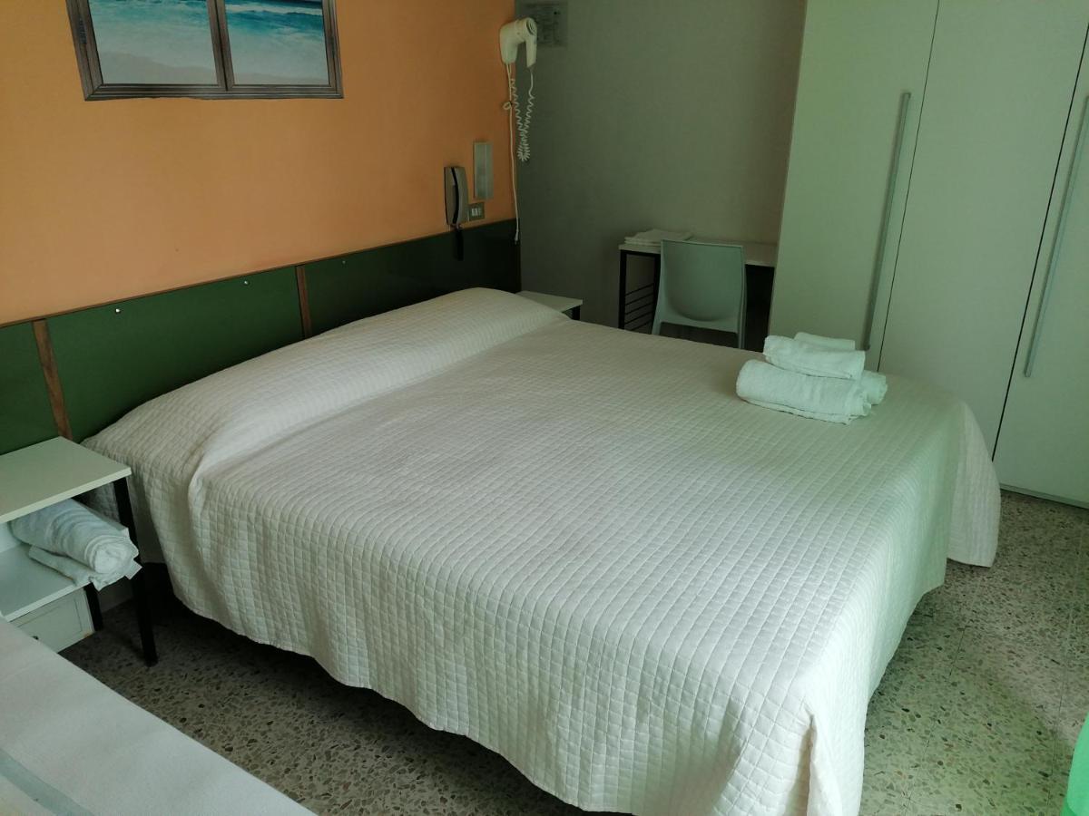 Hotel Nova Dhely 리미니 외부 사진