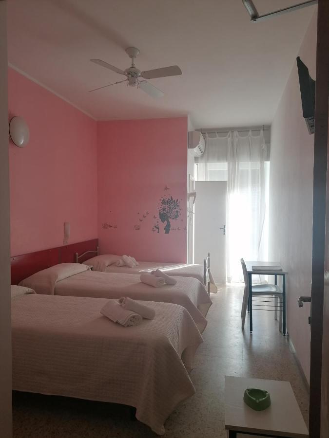 Hotel Nova Dhely 리미니 외부 사진