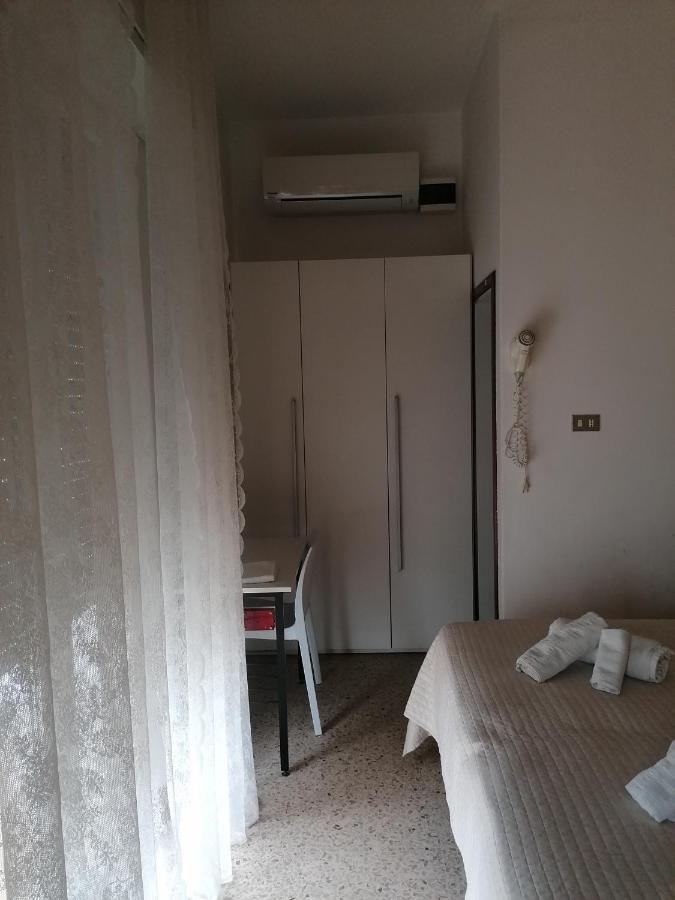 Hotel Nova Dhely 리미니 외부 사진