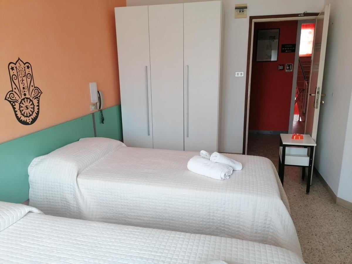 Hotel Nova Dhely 리미니 외부 사진