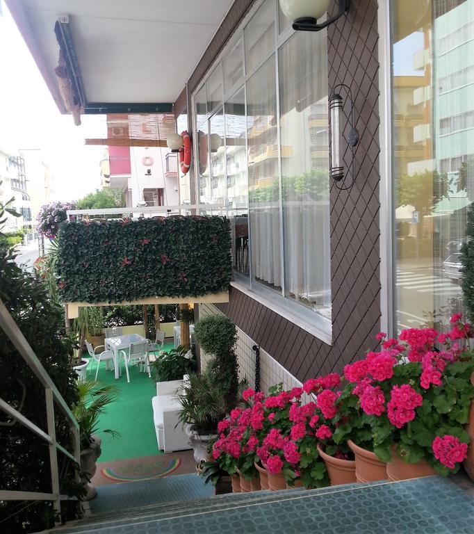 Hotel Nova Dhely 리미니 외부 사진